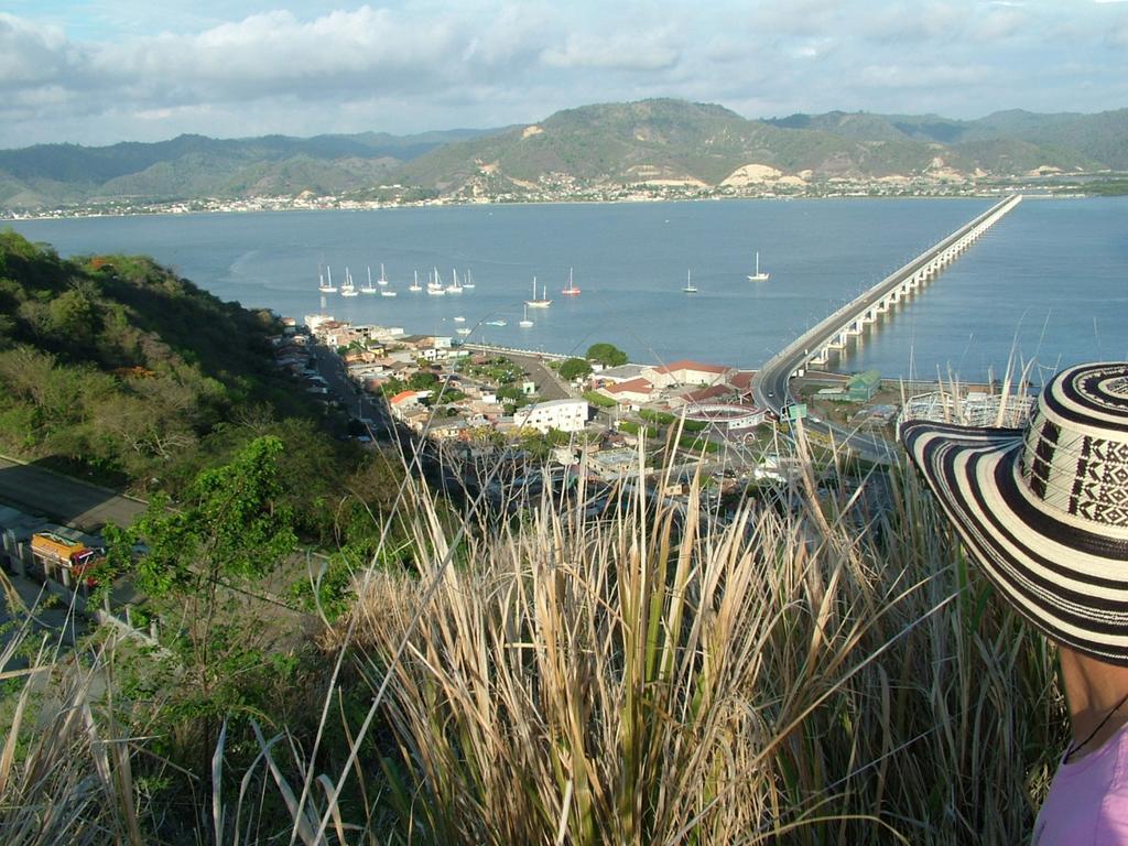 Bahia B&B Bahia de Caraquez Buitenkant foto